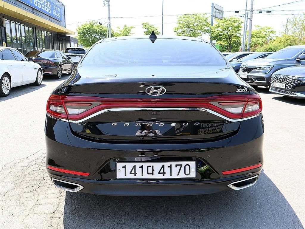 HYUNDAI Grandeur - Vista 4