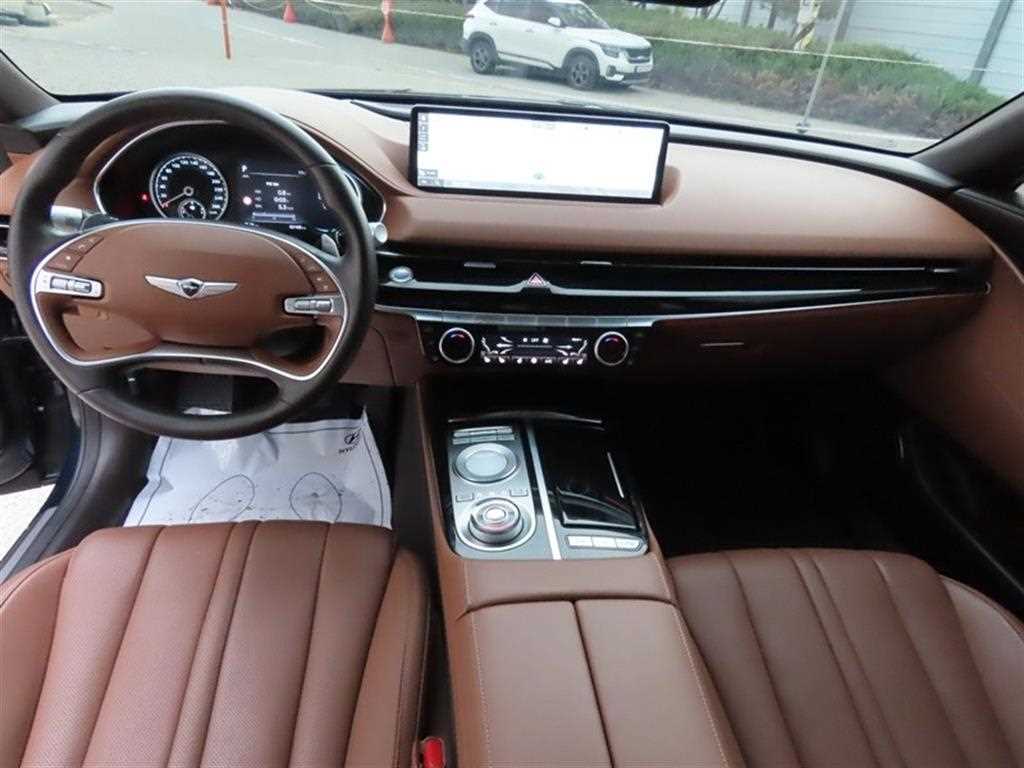Genesis G80 - Vista 8