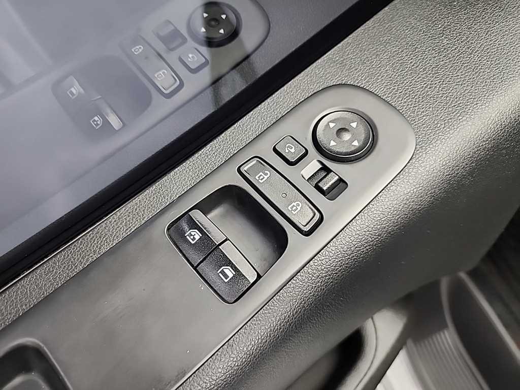 HYUNDAI Staria 2022 Plateado - Importación desde Corea - HF Imports Iquique - Foto 18