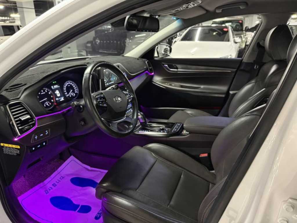HYUNDAI Grandeur - Vista 9