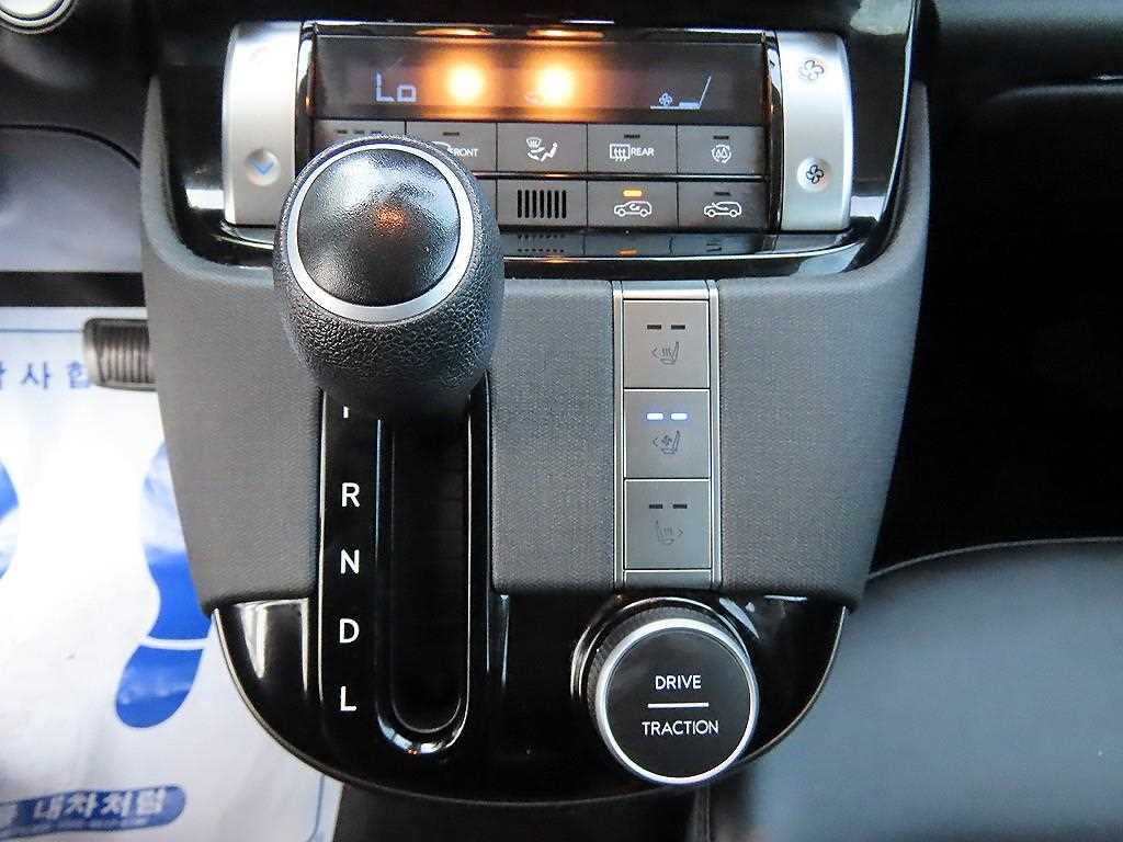 HYUNDAI Casper - Vista 10