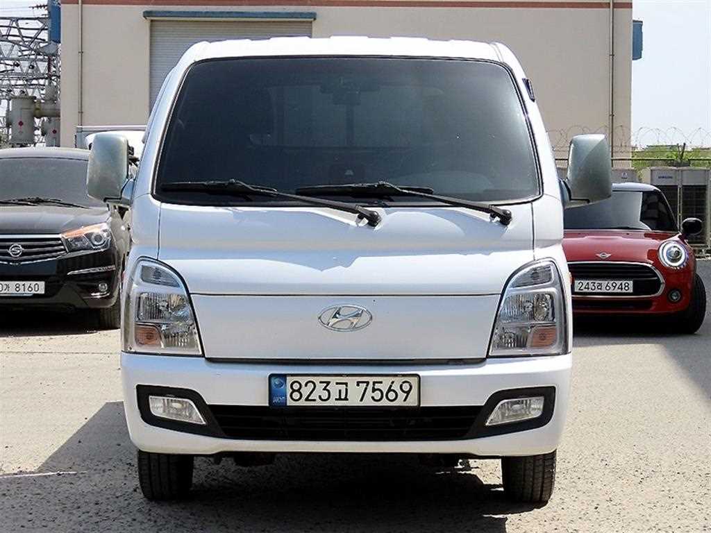 Small Truck Cargo (small) 2022 Blanco - Importación desde Corea - HF Imports Iquique - Foto 1