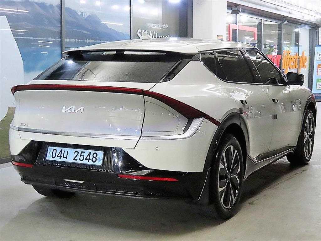 KIA EV6 - Vista 4