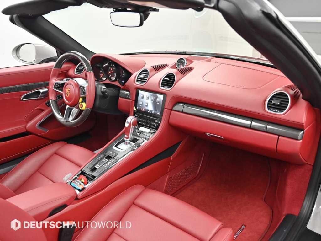 Porsche 718 - Vista 7