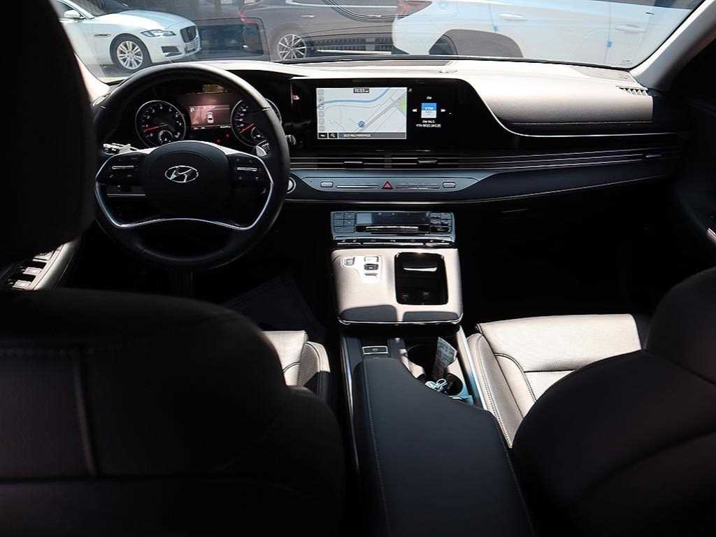 HYUNDAI Grandeur - Vista 5