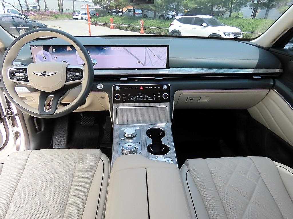 Genesis GV80 - Vista 7