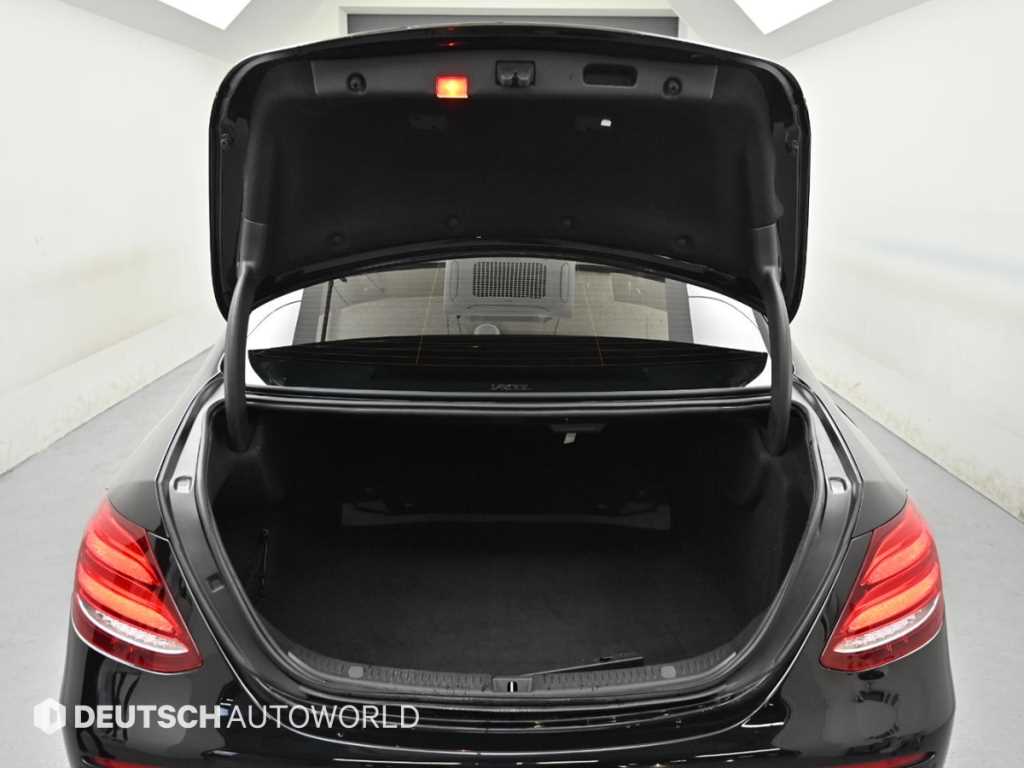 Mercedes Benz E class 2019 Negro - Importación desde Corea - HF Imports Iquique - Foto 19