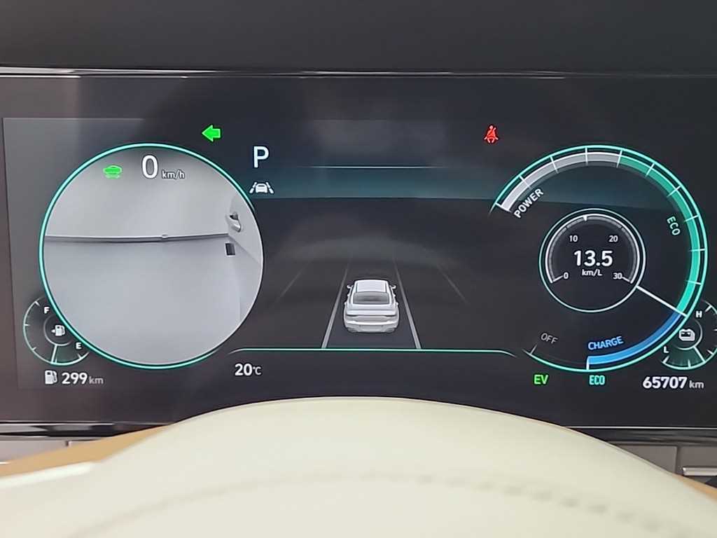 HYUNDAI Grandeur - Vista 6