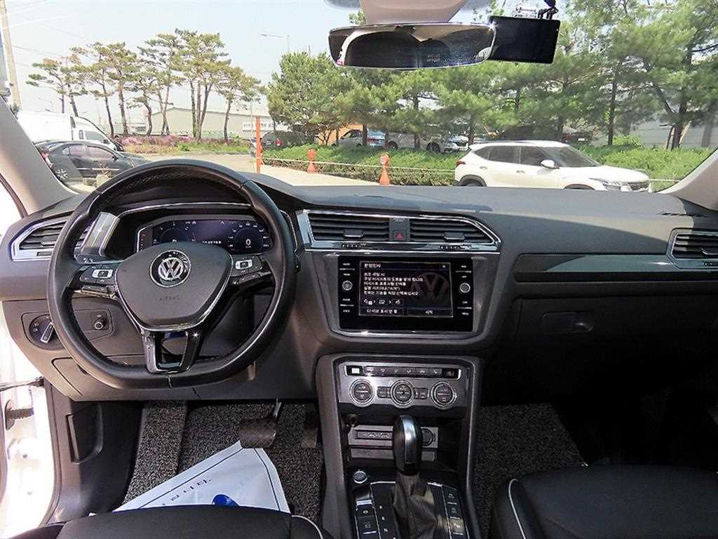 Volkswagen Tiguan - Vista 7