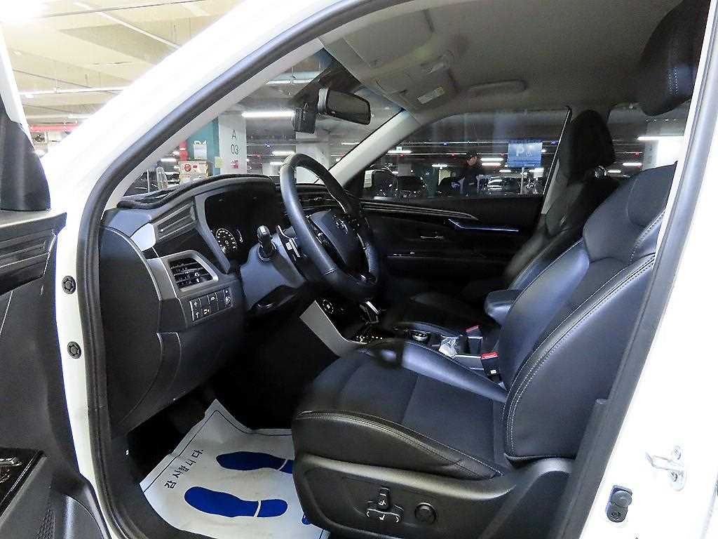 Ssangyong Korando - Vista 6