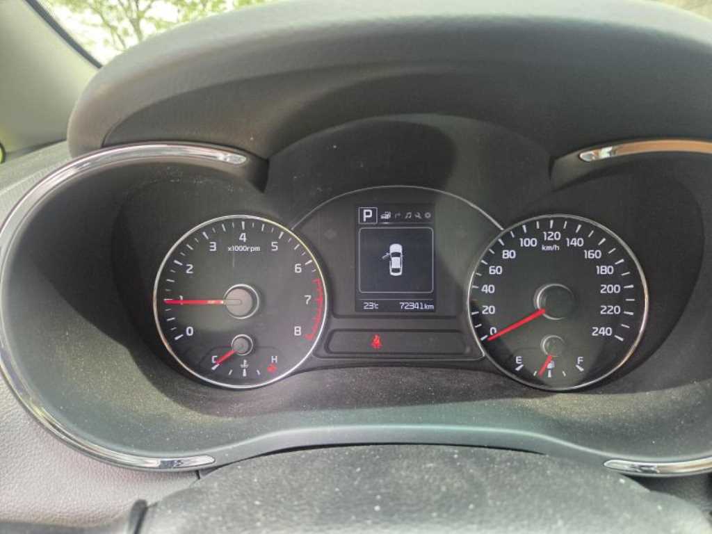 KIA K3 - Vista 10