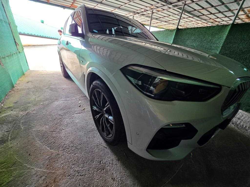 BMW X5 - Vista 4
