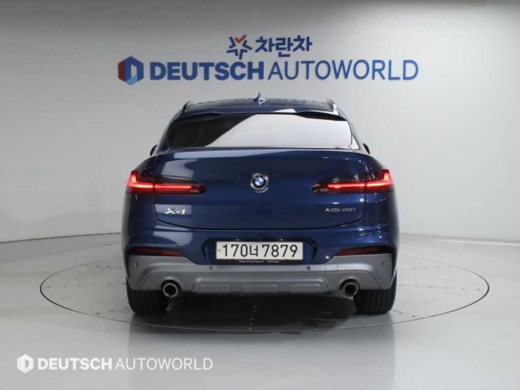 BMW X4 - Vista 4