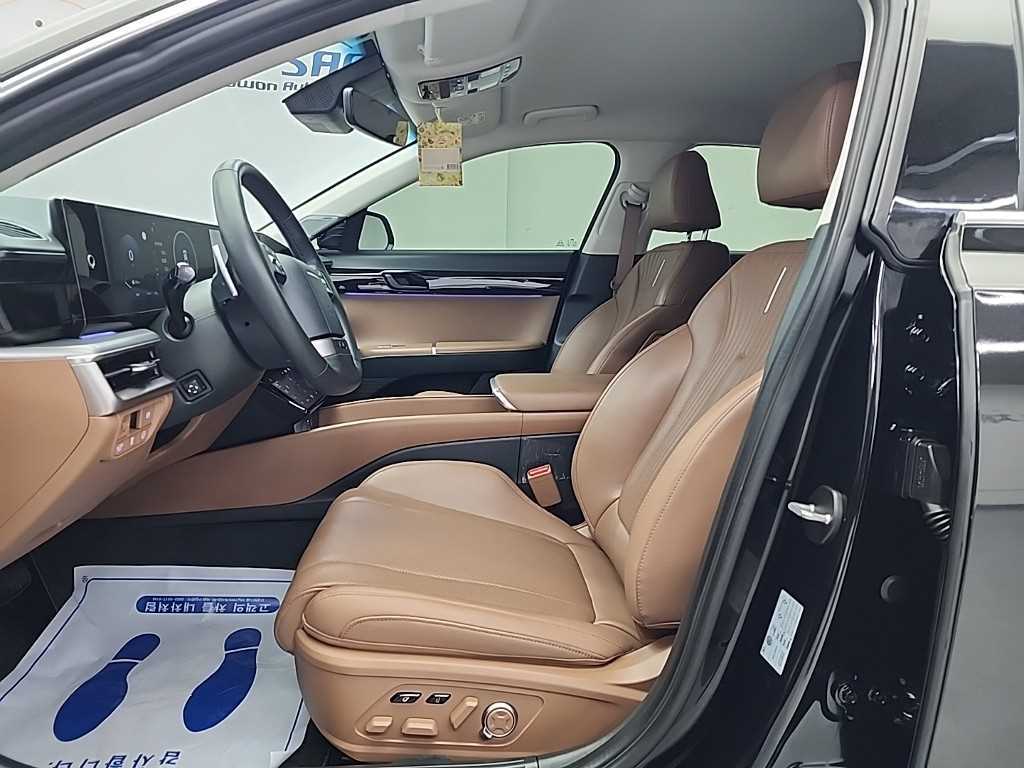 HYUNDAI Grandeur - Vista 11