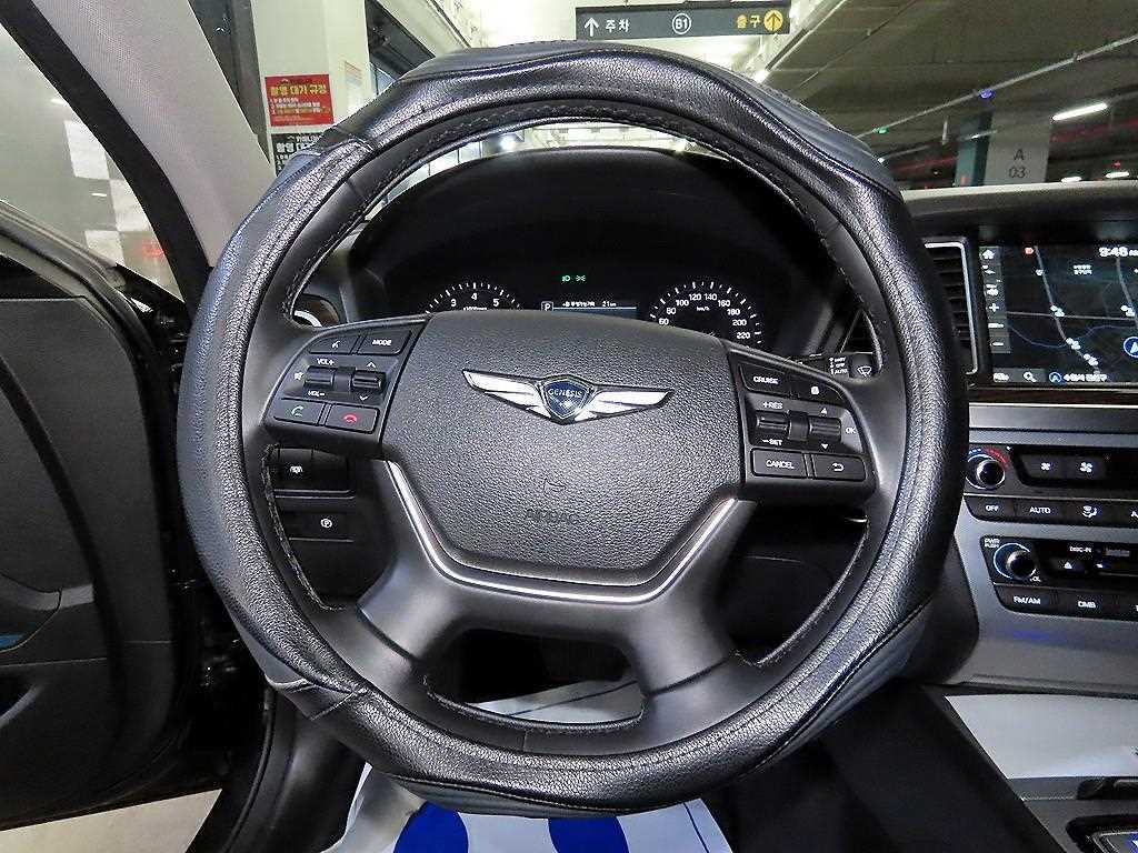 Genesis G80 - Vista 8