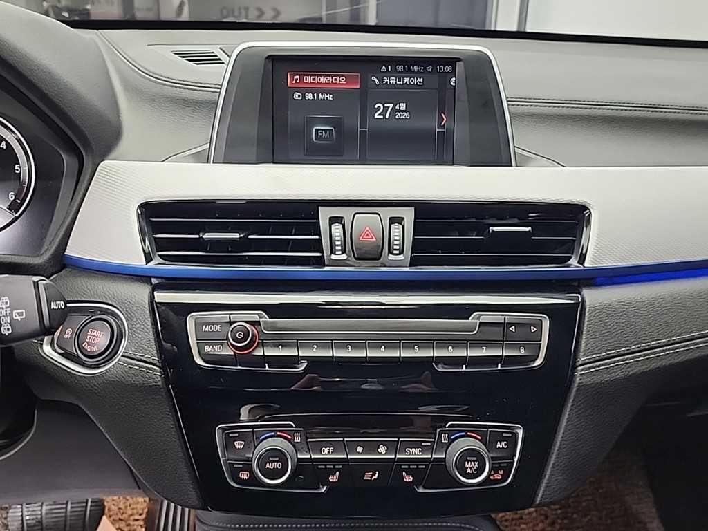 BMW X1 - Vista 10