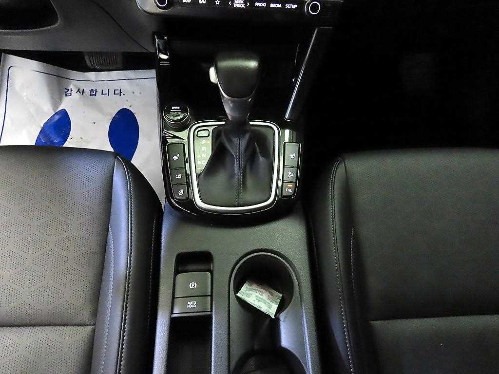 KIA Seltos - Vista 12
