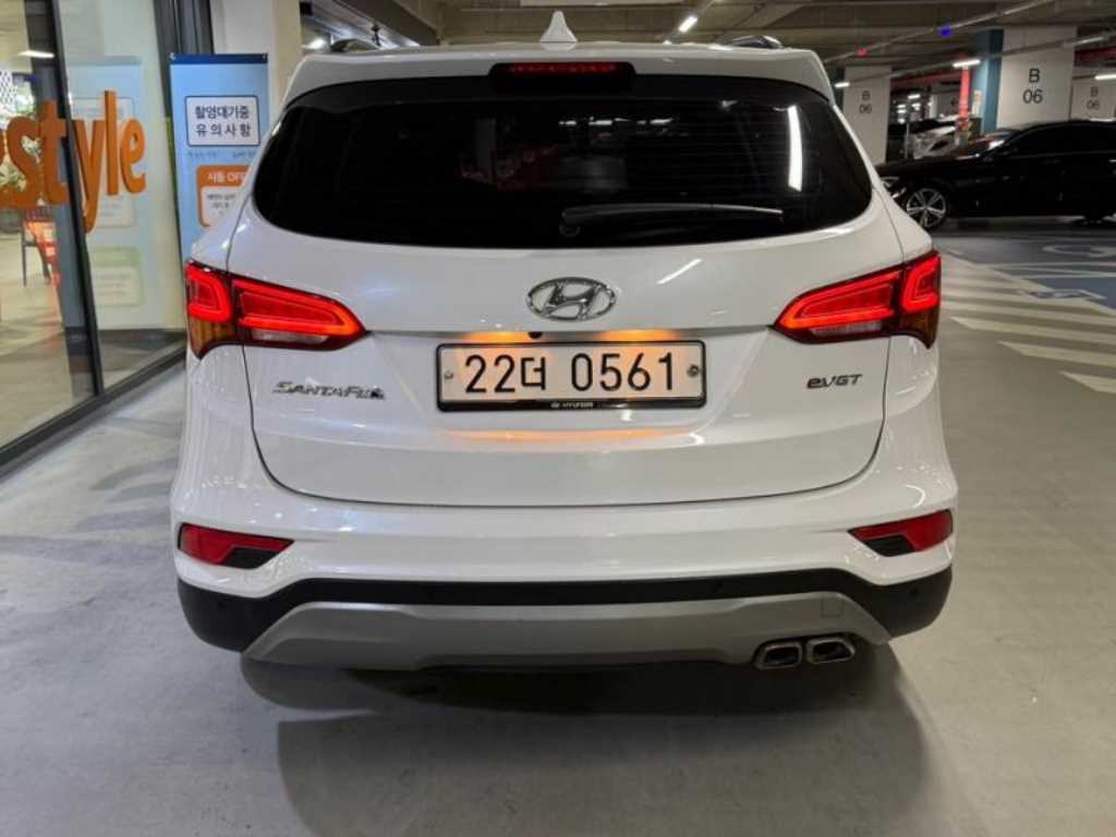 HYUNDAI Santa Fe - Vista 5
