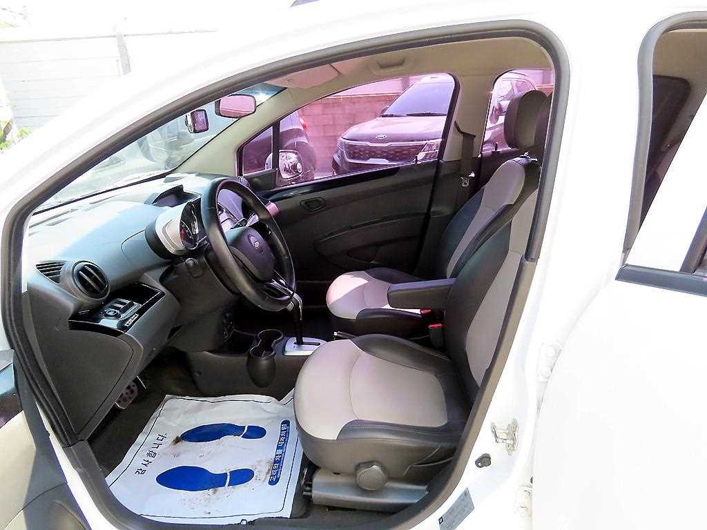 Chevrolet Spark - Vista 5