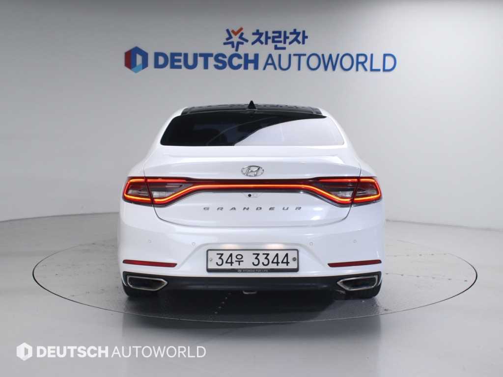 HYUNDAI Grandeur - Vista 4