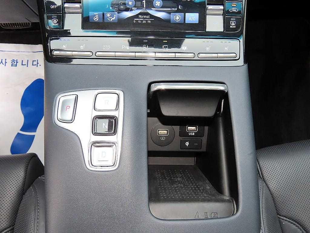 HYUNDAI Grandeur - Vista 10