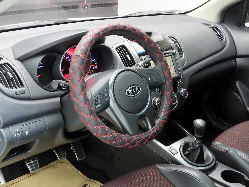 KIA Forte - Vista 7