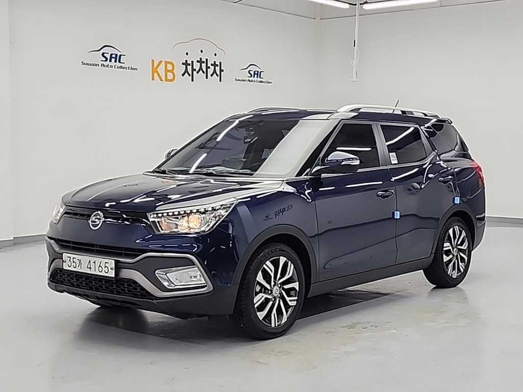 Ssangyong Tivoli 2018 Azul - Importación desde Corea - HF Imports Iquique - Foto 1