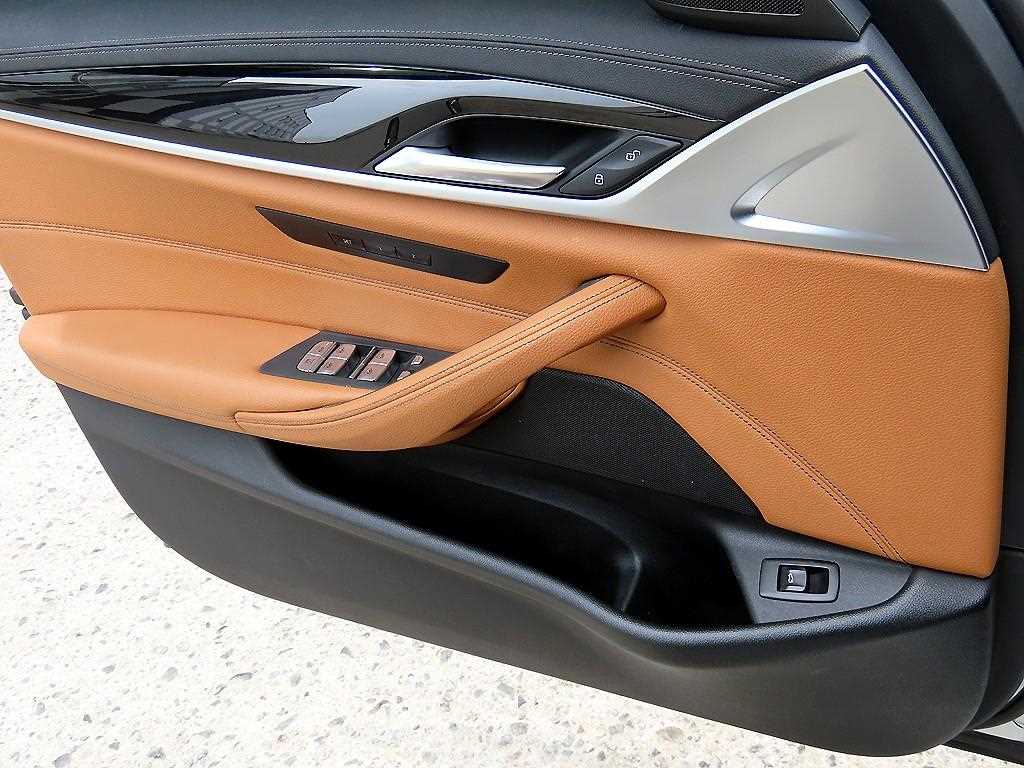 BMW 5 Series - Vista 12