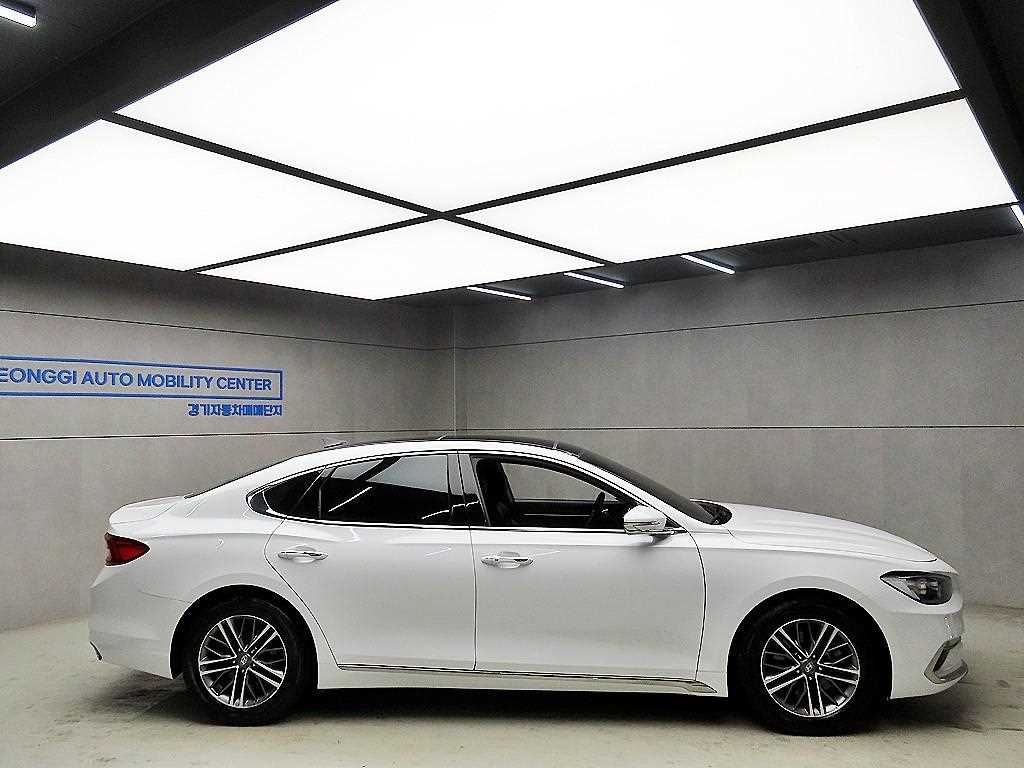 HYUNDAI Grandeur - Vista 2