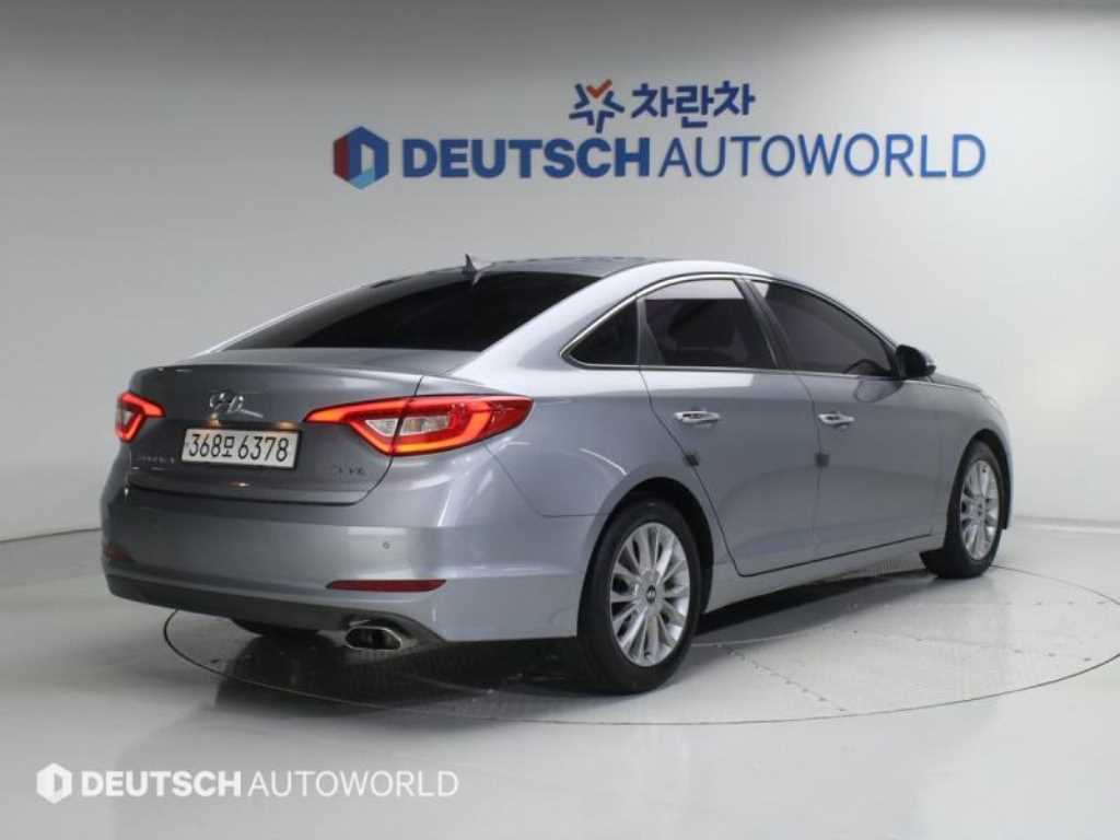 HYUNDAI Sonata - Vista 2