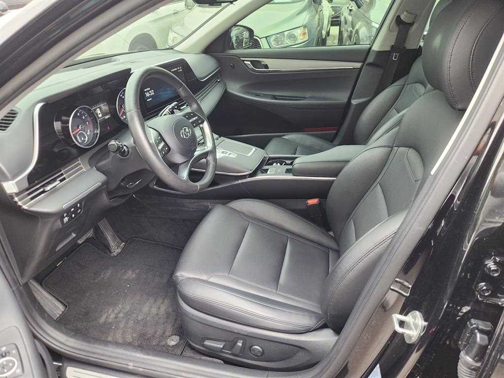 HYUNDAI Grandeur - Vista 11
