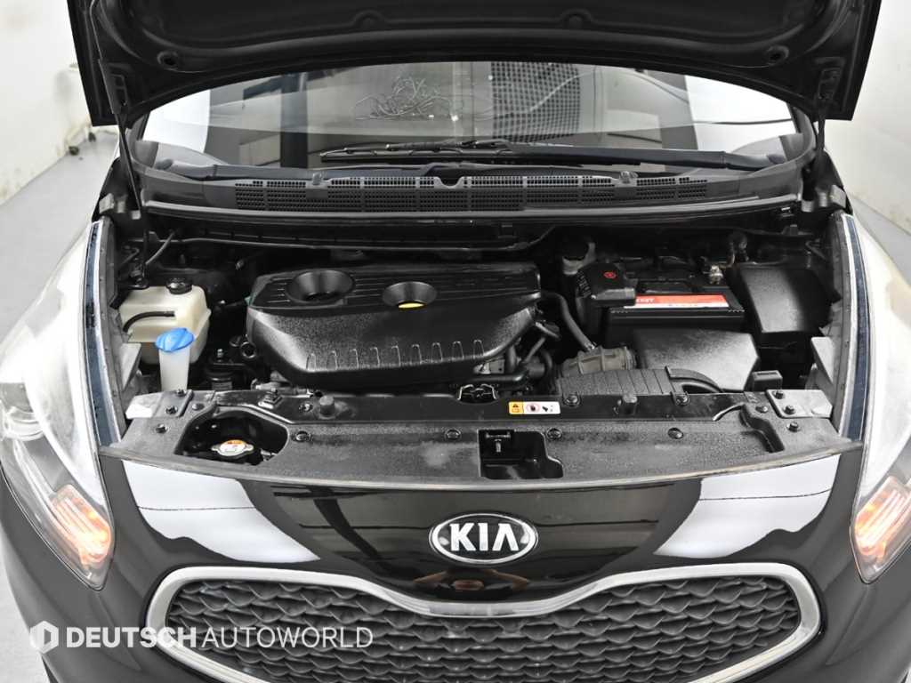 KIA Carens - Vista 6