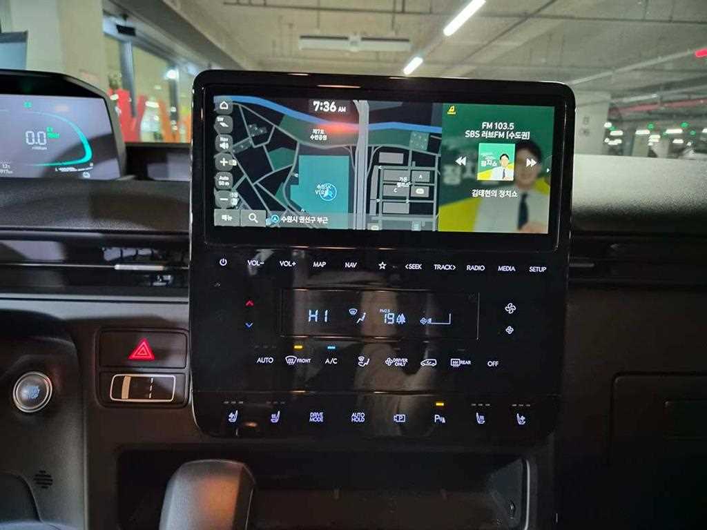 HYUNDAI Staria 2025 Negro - Importación desde Corea - HF Imports Iquique - Foto 14