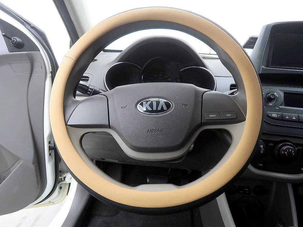 KIA Morning - Vista 11