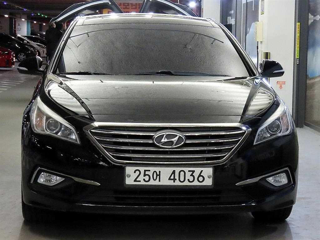 HYUNDAI Sonata - Vista 2