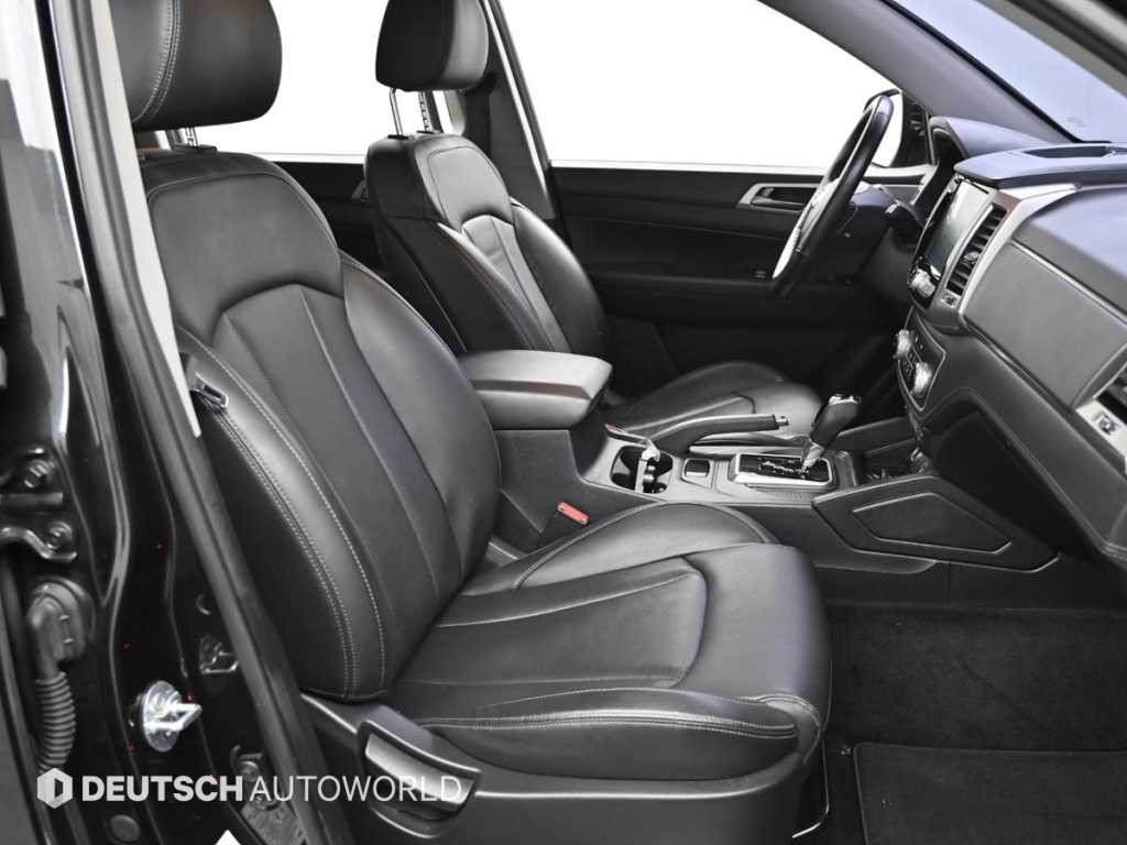 Ssangyong Rexton - Vista 10