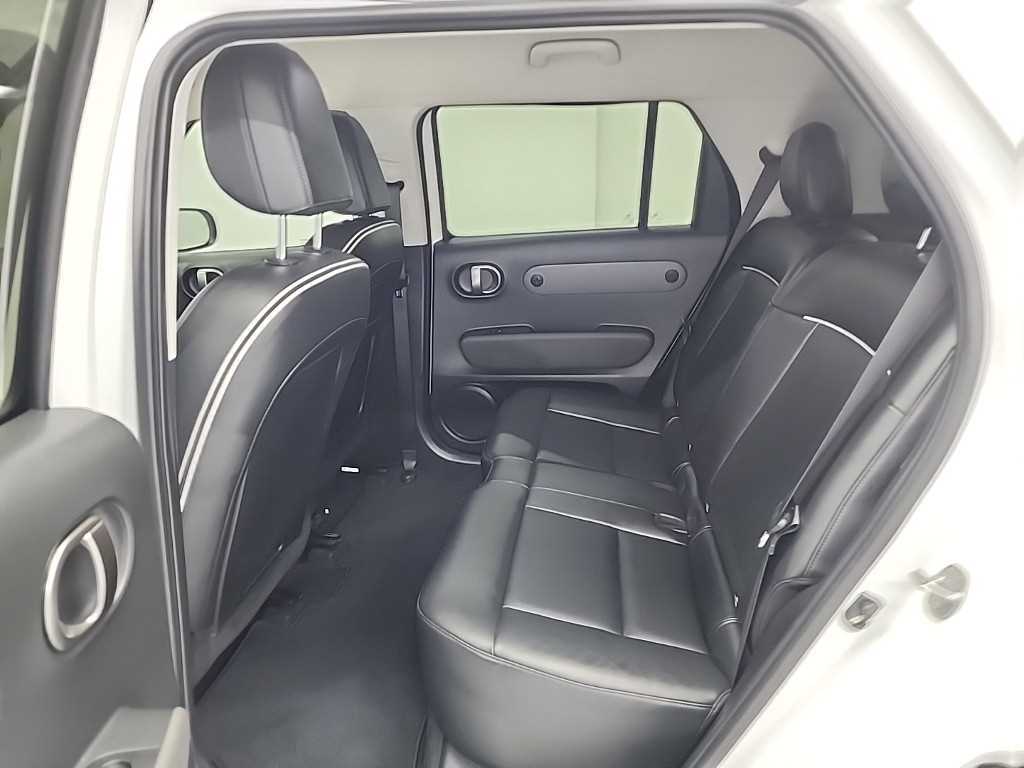 HYUNDAI Casper - Vista 12