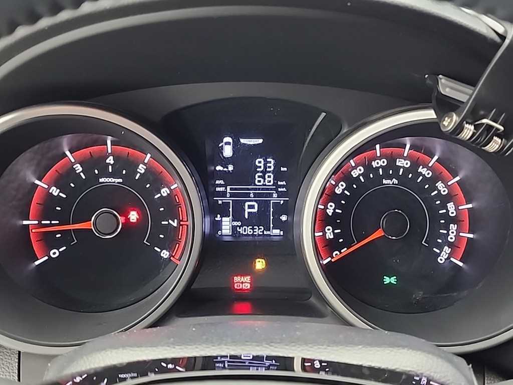 Ssangyong Tivoli - Vista 6