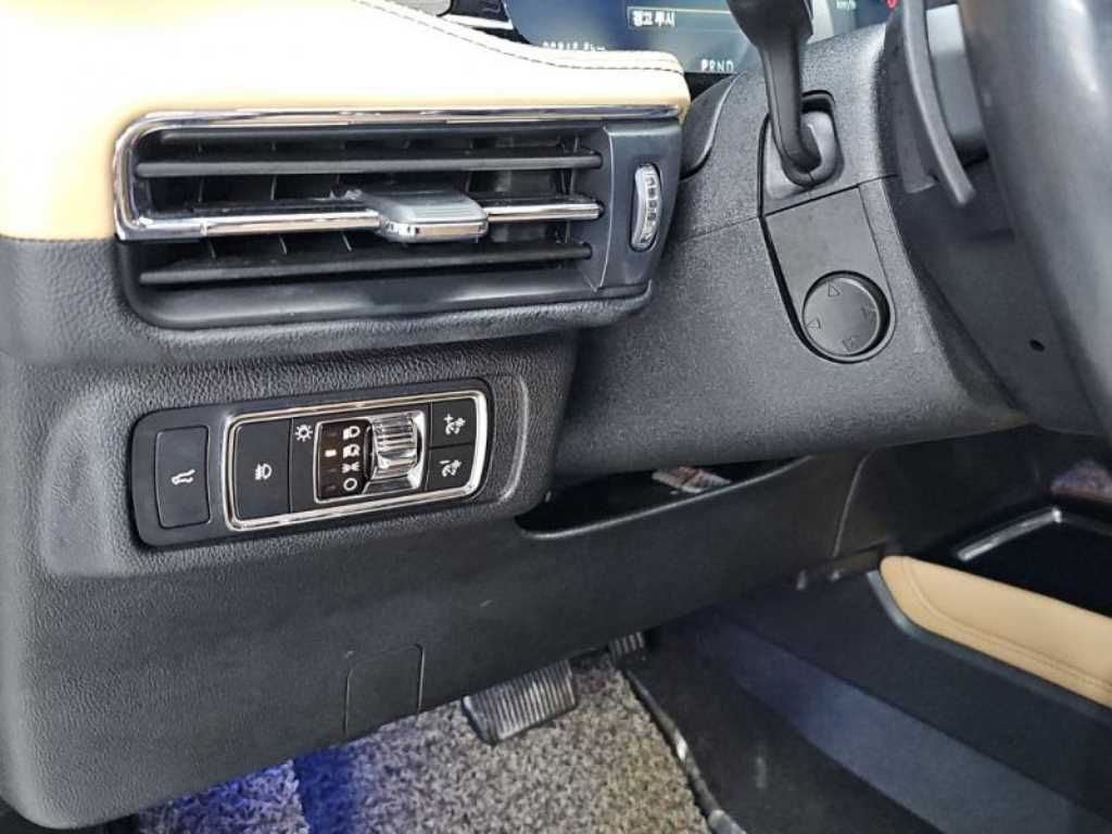 Lincoln Corsair - Vista 9
