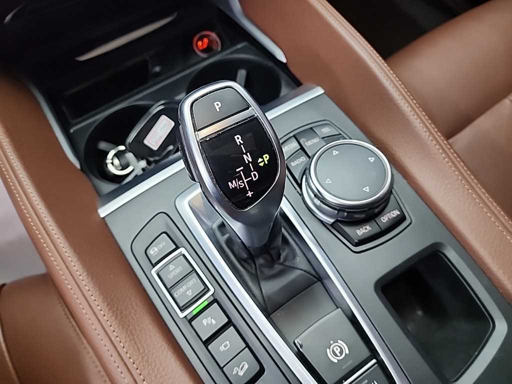 BMW X6 - Vista 8