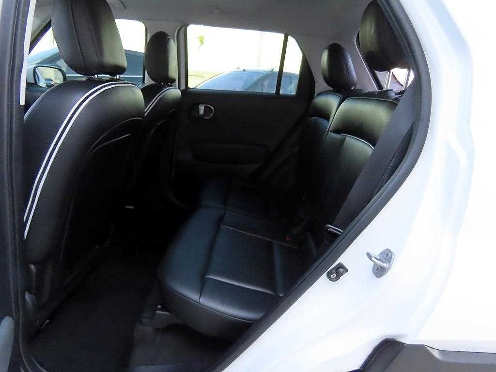 HYUNDAI Casper - Vista 6