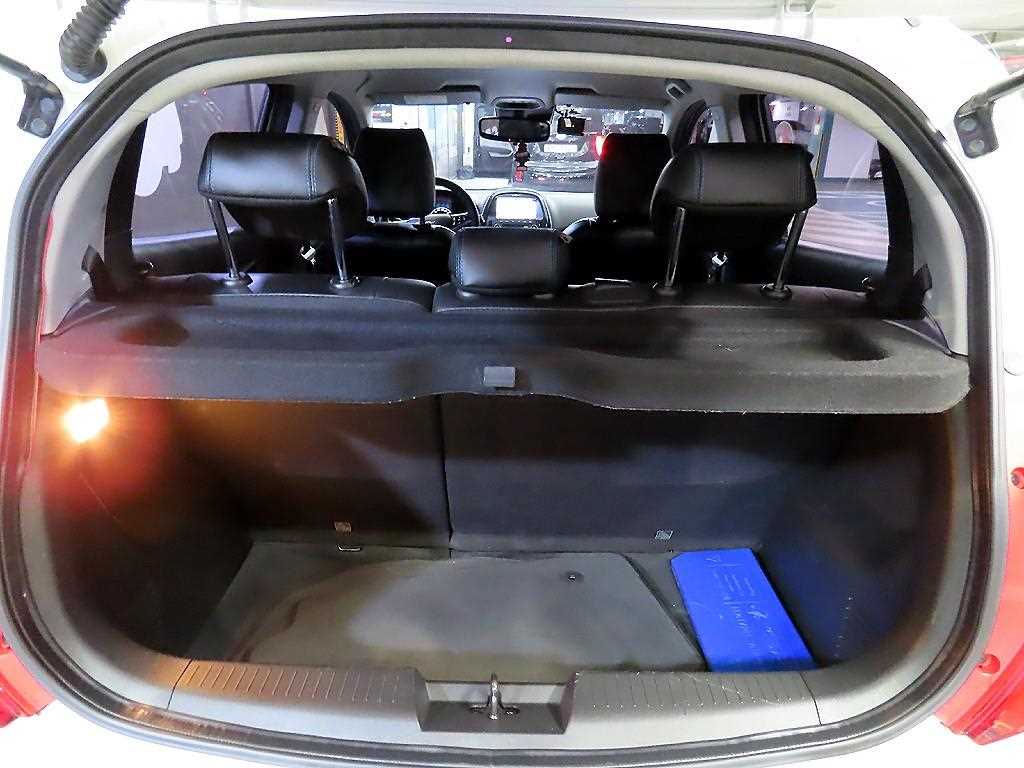 Chevrolet Spark 2019 Blanco - Importación desde Corea - HF Imports Iquique - Foto 17