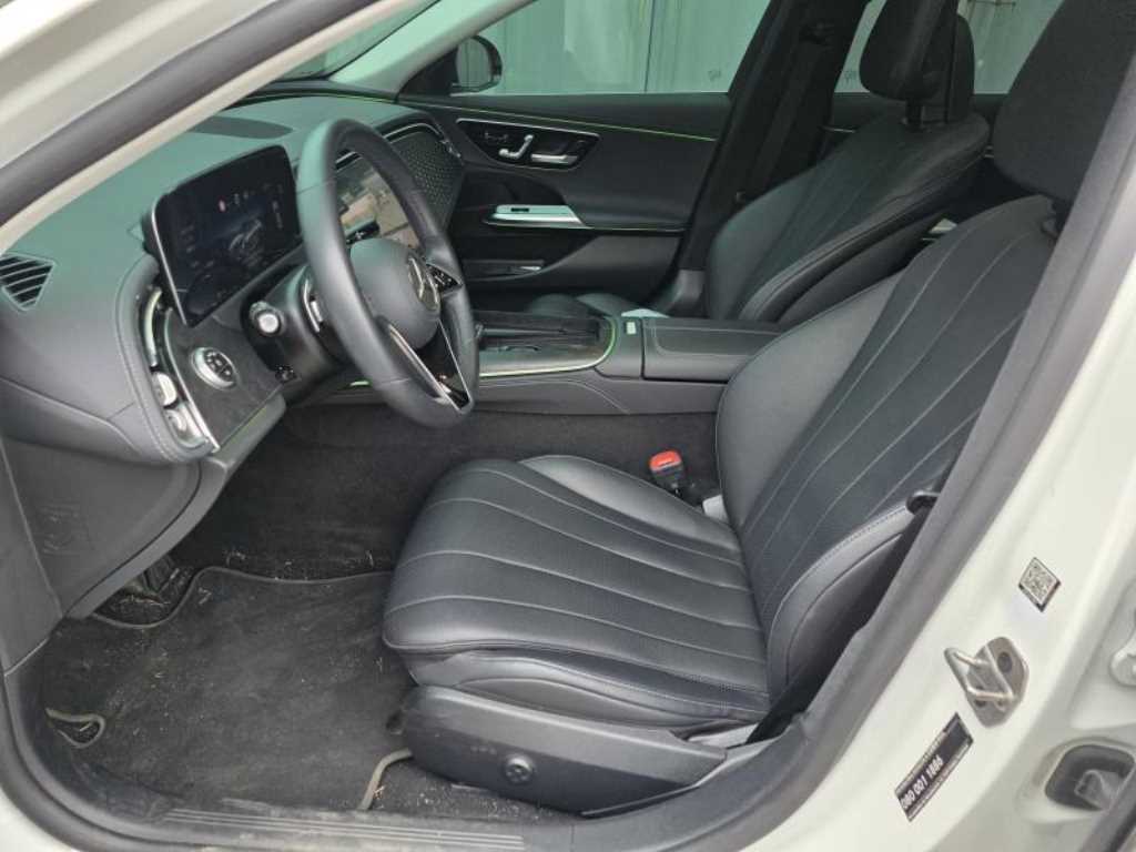 Mercedes Benz E class - Vista 3