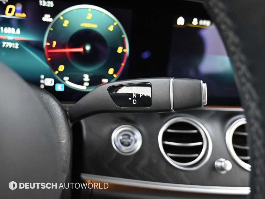 Mercedes Benz E class - Vista 9