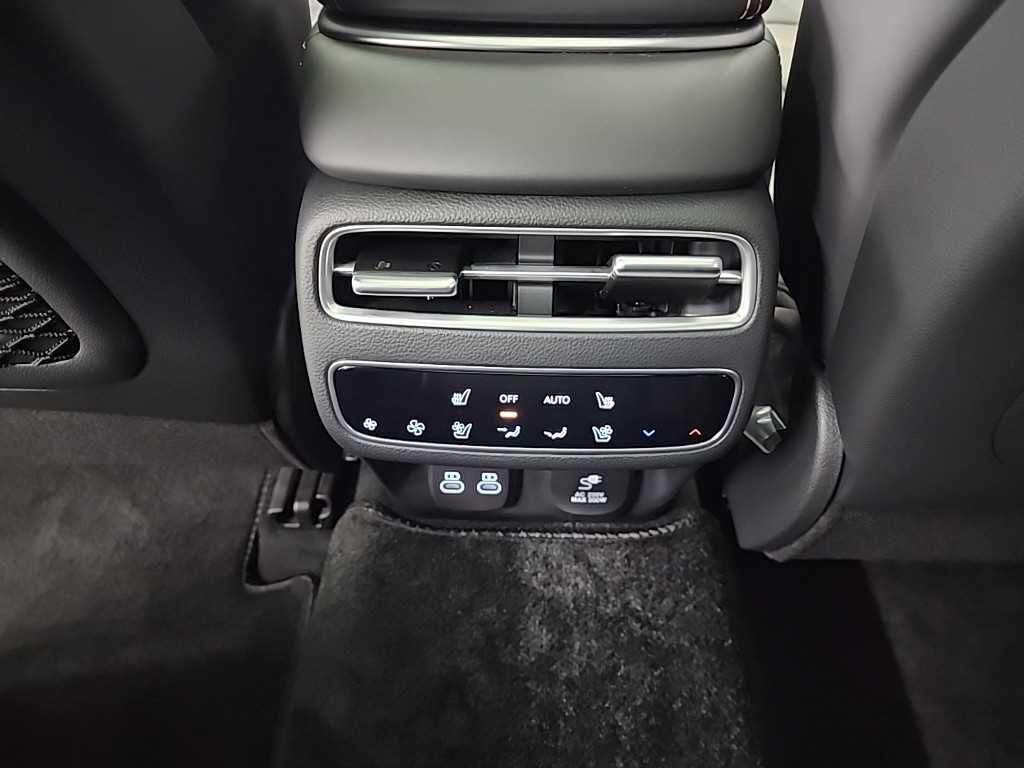 Genesis GV70 2025 Blanco - Importación desde Corea - HF Imports Iquique - Foto 13