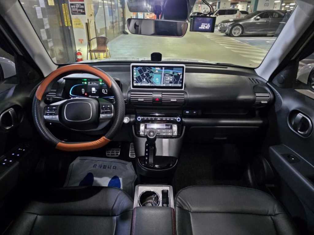 HYUNDAI Casper - Vista 8