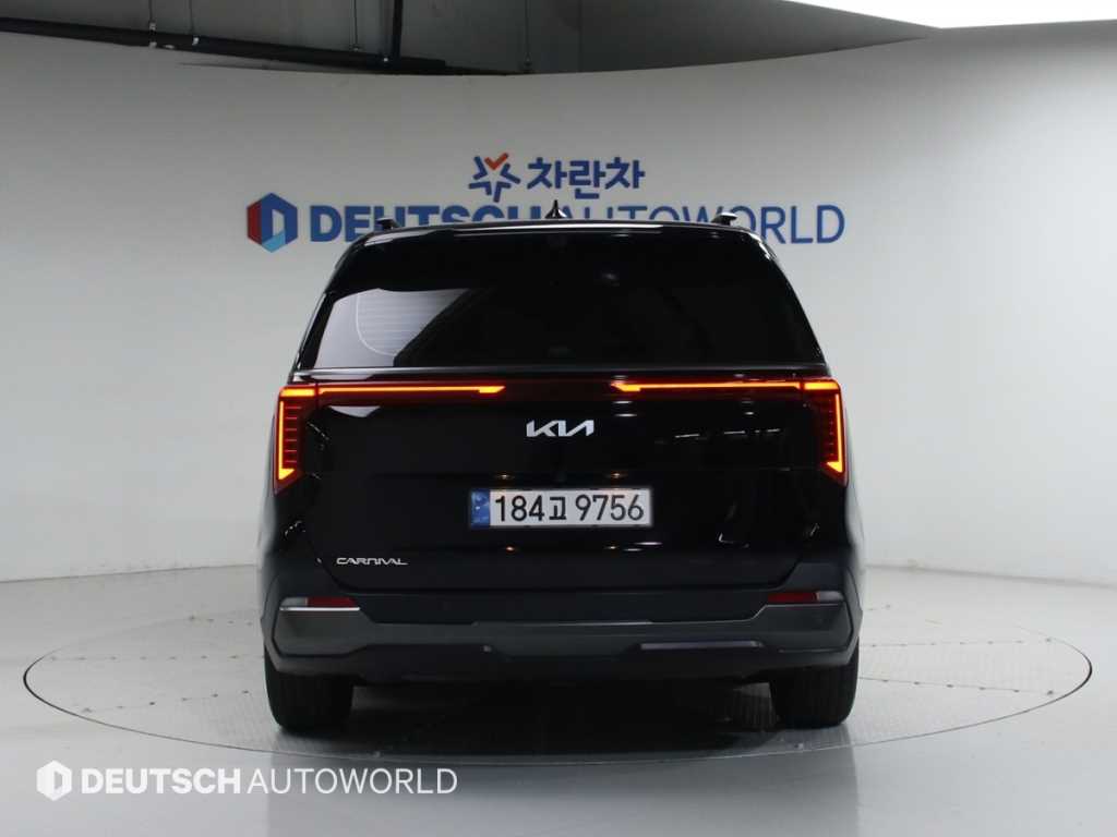 KIA Carnival - Vista 4