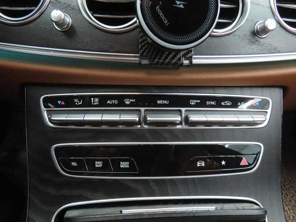 Mercedes Benz E class - Vista 11