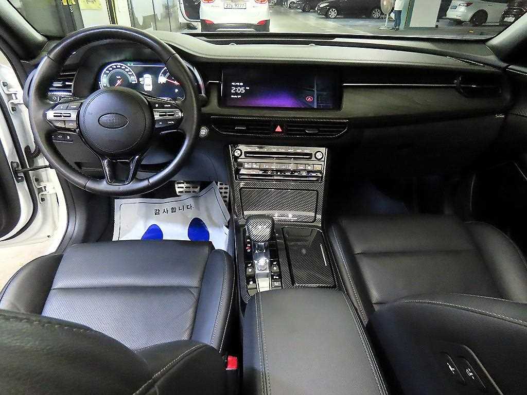 KIA K7 - Vista 10