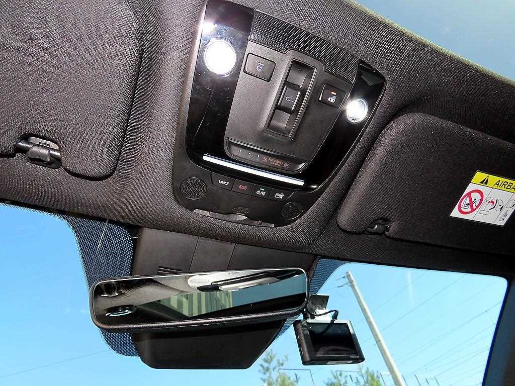 KIA Sorento - Vista 10